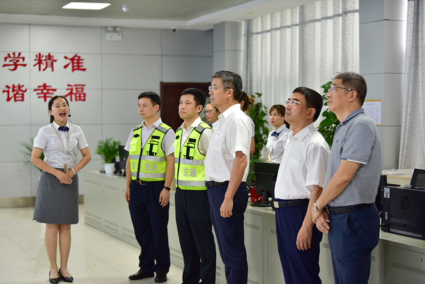 2021762.jpg 2021762.jpg