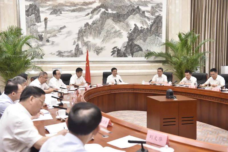 叶省长3.jpg 叶省长3.jpg